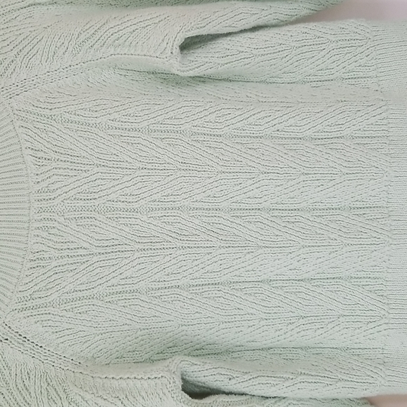 Mint green cable knit sweater - Picture 4 of 5